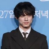 坂口健太郎の年収は推定9000万円から1億5000万円！使い道は？